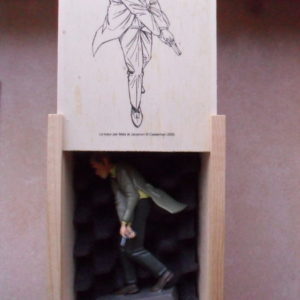 Figurine en plomb – Le Tueur – 13 cm – Coffret en bois accompagné d’une sérigraphie et d’un certificat numéroté et signé par les auteurs – Ex. N° 21/250 – Casterman 2005 –