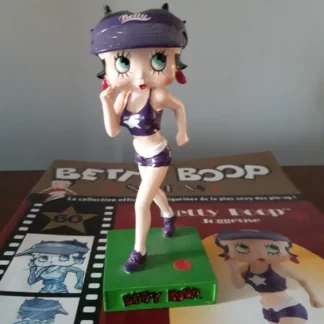 Figurine Betty Boop "Joggeuse" en résine sur socle avec fascicule éditée par M6
